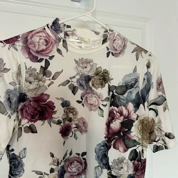 GAZE USA • Women’s Floral Short/Semi Crop Top • M • - Picture 5 of 6